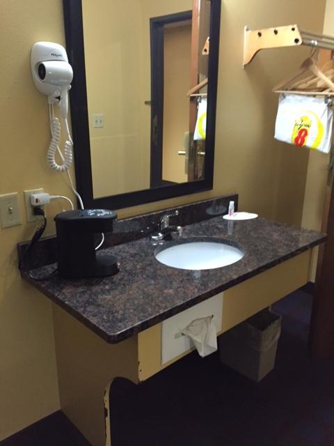 ซูเปอร์ 8 บาย วินด์แฮม โอคอว์วิลล์ Hotel Okawville ห้อง รูปภาพ