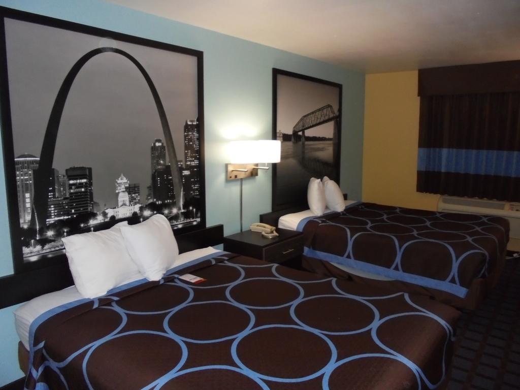 ซูเปอร์ 8 บาย วินด์แฮม โอคอว์วิลล์ Hotel Okawville ภายนอก รูปภาพ
